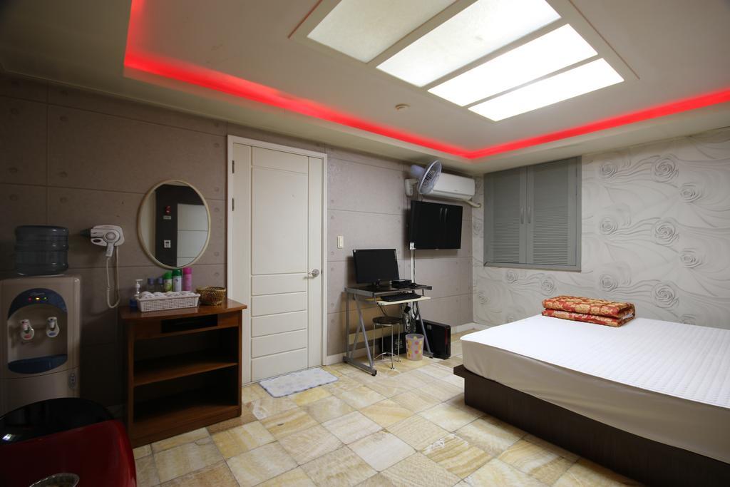 Hotel Bridge Пусан Стая снимка