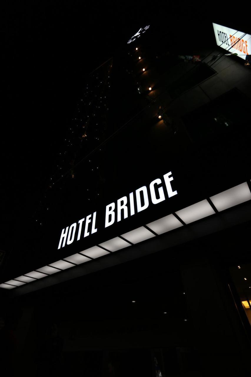 Hotel Bridge Пусан Екстериор снимка