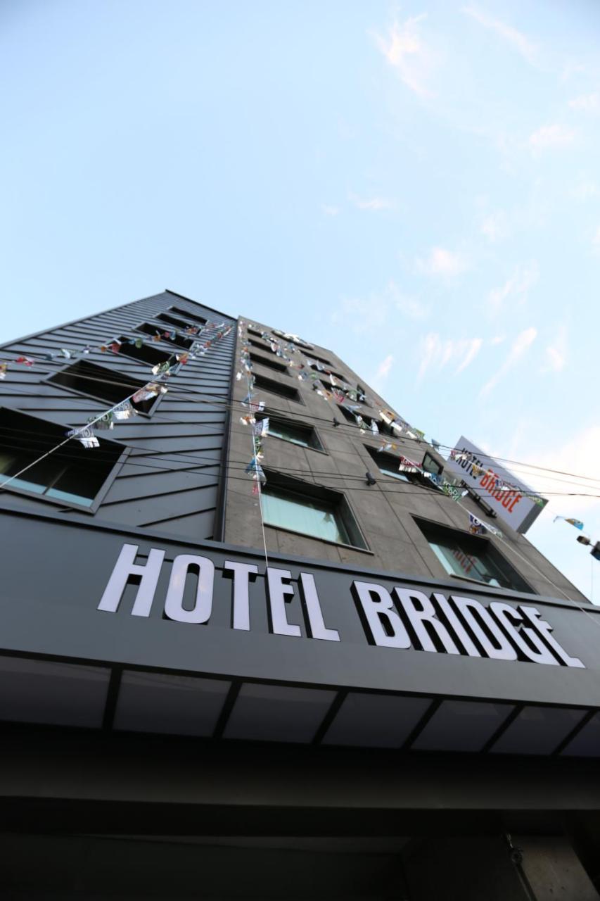 Hotel Bridge Пусан Екстериор снимка